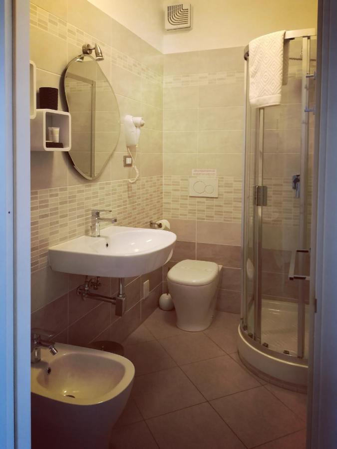 Zenzero & Cannella Boutique Rooms Triest Exterior foto